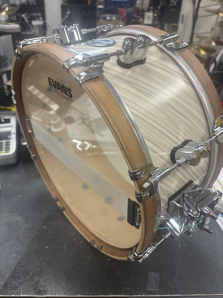 PDP by DW Concept Maple 6 1/2x14 snare drum